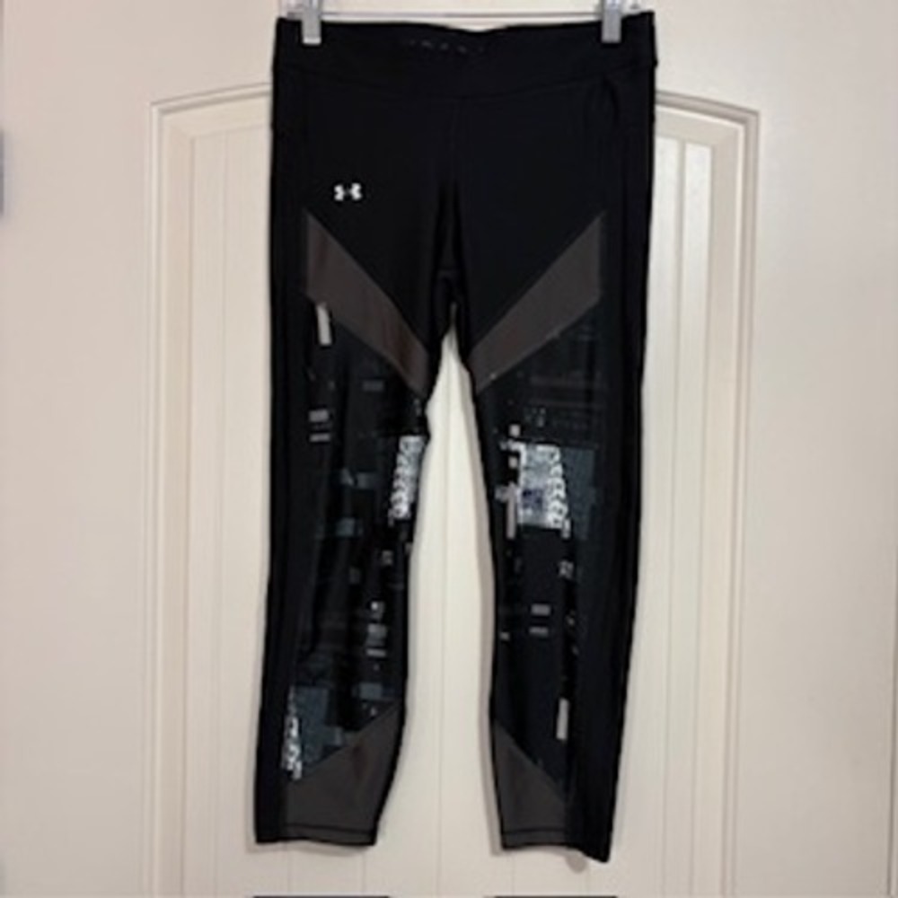 Under Armour HeatGear Compression Leggings Womens Large Black Graphic Print Crop